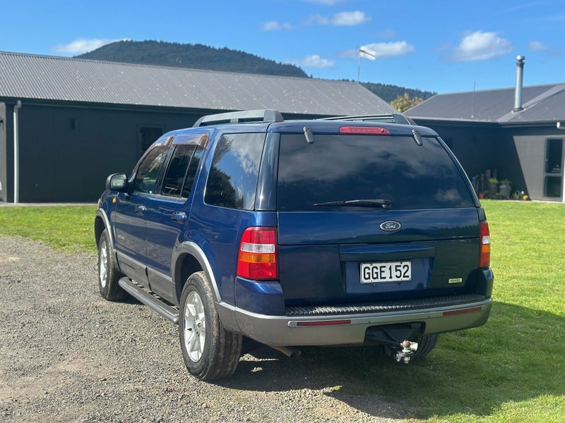 2005 Ford Explorer64882531397890113