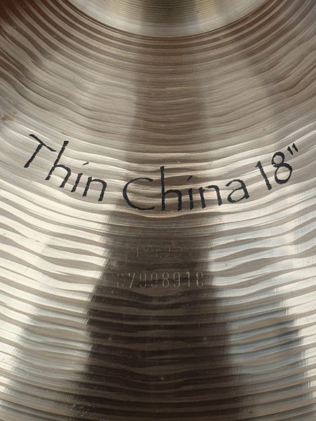 Paiste 18" Signature Series Thin China Cymbal – Traditional Finish64264341888131113