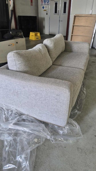 Nick Scali 2.5 seater couch - great condition64264661604865111