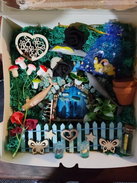 Dolphin themed garden kit set Carousel 1