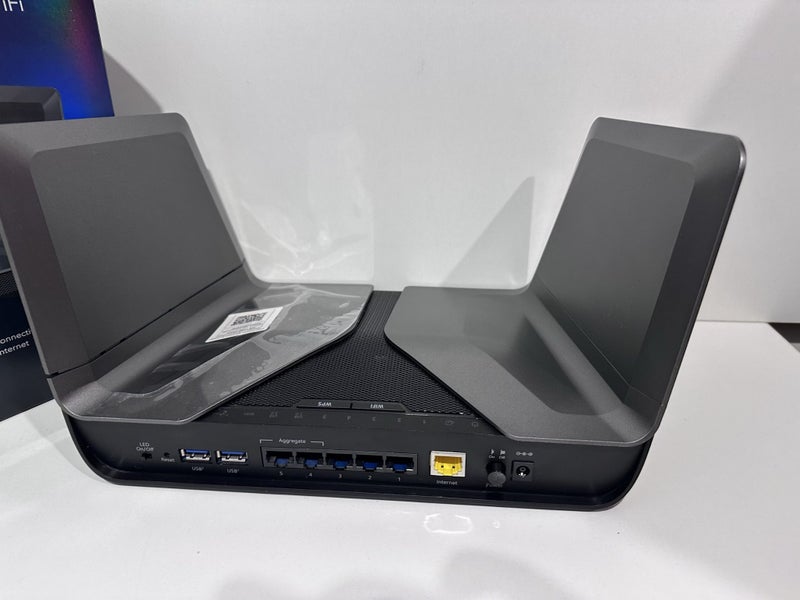 NETGEAR NightHawk RAX80 Wi-Fi 6 router AX6000 Wi-Fi - 8 Strean64264846025091112