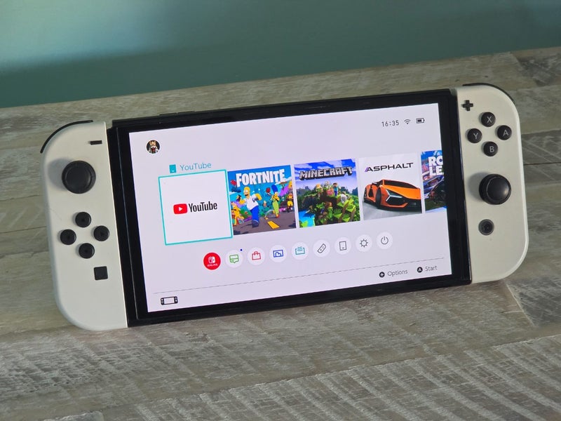 ***Nintendo Switch OLED + Extra Bundles***64265365704067112