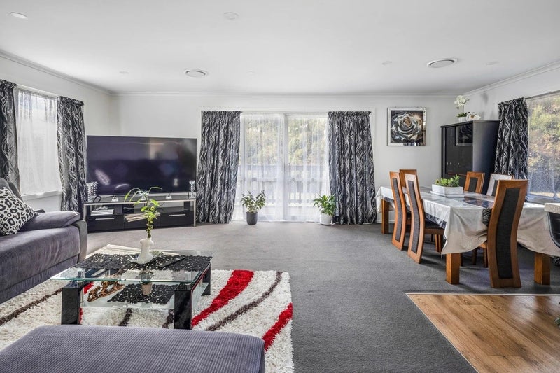 Whitby, 3 bedrooms64265368264835114