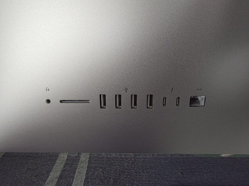 **iMac 21.5-inch 2017 1080p ($1 Reserve)**64265505280897114