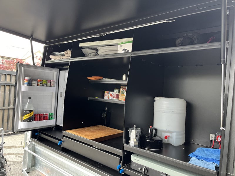 Custom Camper Trailer64270890563970111