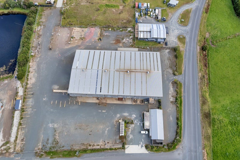 Strategically located – Vacant Bulk industrial64300028007426112
