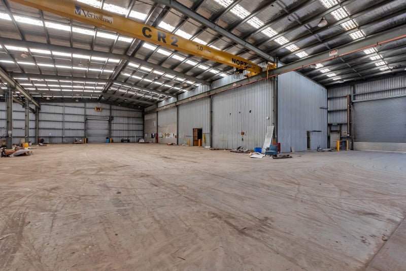 Strategically located – Vacant Bulk industrial64300028007426114