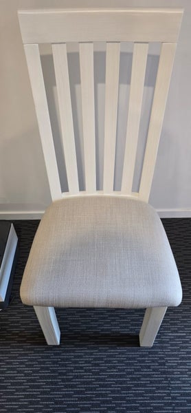 Dining Table64271253792258113