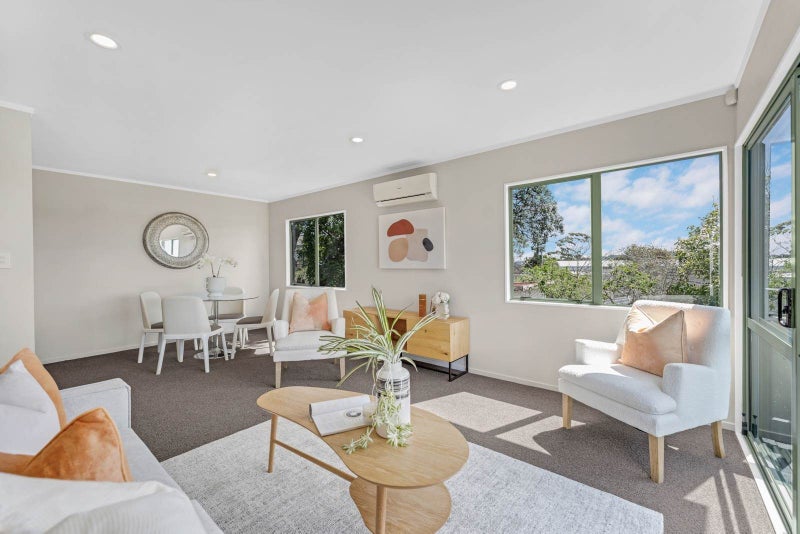 Solid, Freehold & Seriously for Sale!64271818443777113