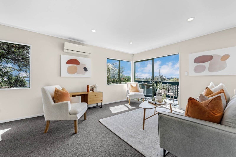 Solid, Freehold & Seriously for Sale!64271818443777114