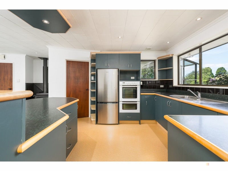 A Secret Haven64272406380803112