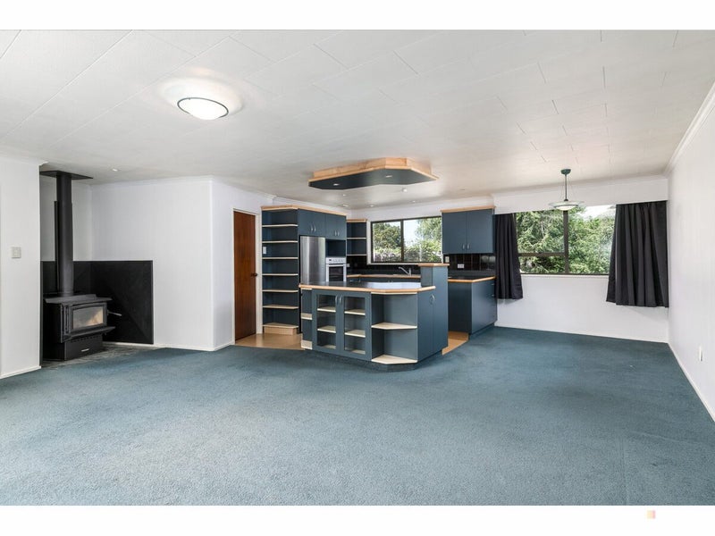 A Secret Haven64272406380803114