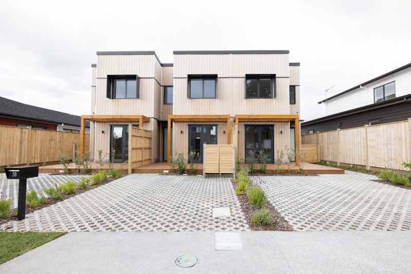 Takanini, 3 bedrooms64627877571329111