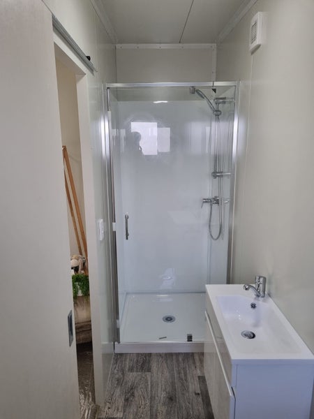 New 1-Bed Portable Cabin - 8.4m x 3.6m = 30sqm Carousel 10