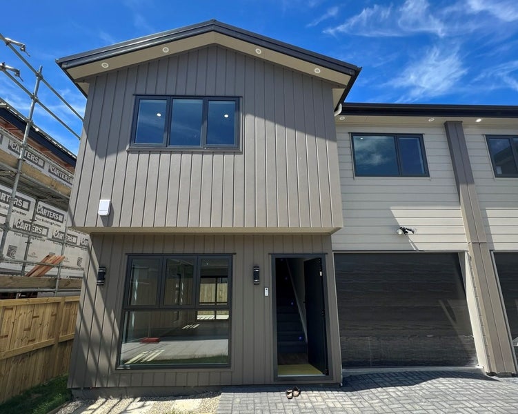 Wattle Downs, 3 bedrooms64272563136385110