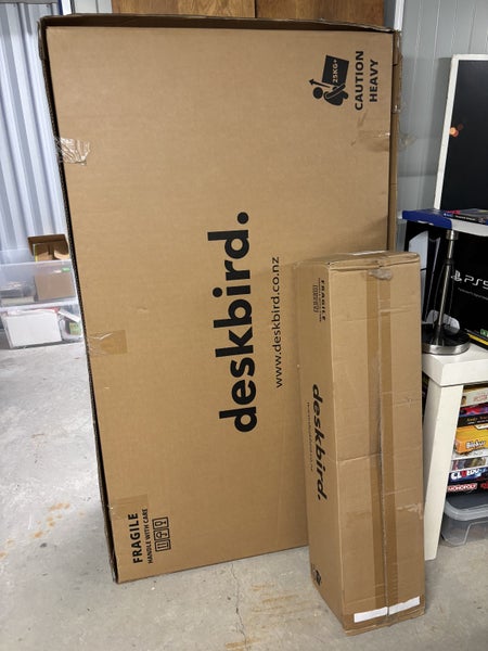 Deskbird Classic Signature Standing Desk - 1500mm Walnut Ash, Black Frame (NEW)64272714519811114