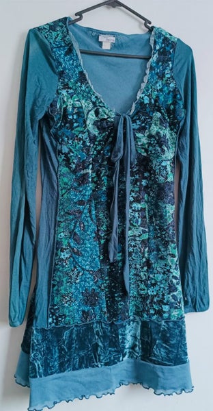 $1NR HEINE AWESOME DRES OR T0P SIZE 12 Carousel 1