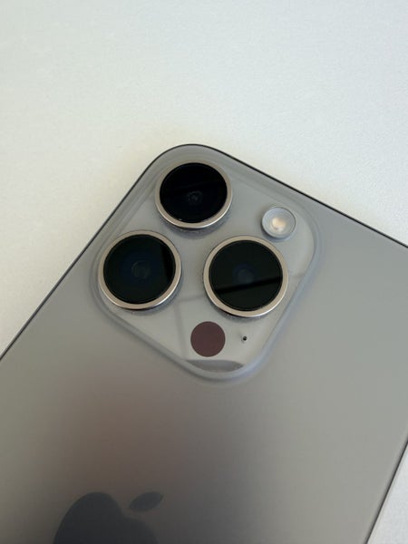 iPhone 15 Pro 256GB Titanium - Immaculate Condition + Free Case64273216286723114