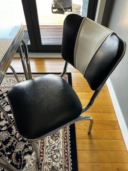 Retro Dining Table and Chairs64273713080066114