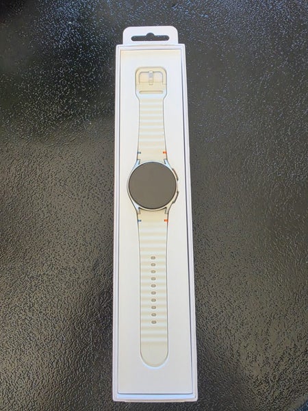 Galaxy Watch7 LTE (40mm)64273713064579110