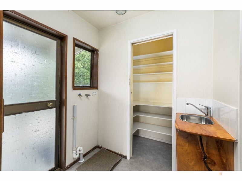 Oamaru Stone Elegance - A Home to Be Proud Of64273897262210114