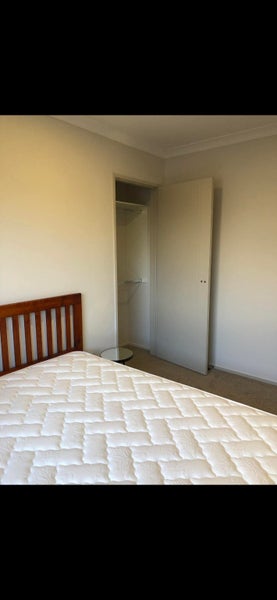 Flat Bush, 6+ bedrooms64273894343425112