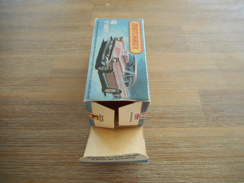 Matchbox 1-75 '57 Chevy Box Only Carousel 8