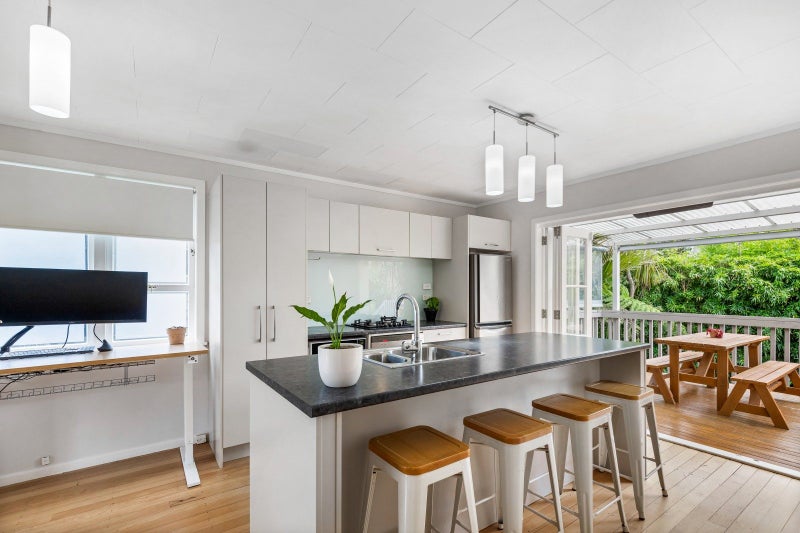 Sunny, single-level gem in the Rangi zone64274289749377114