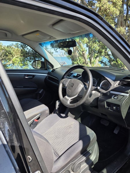 2012 Suzuki Swift64274453377026114