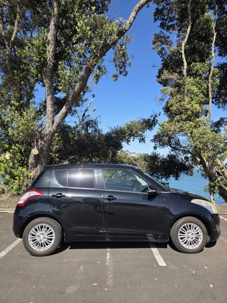 2012 Suzuki Swift64274453377026113