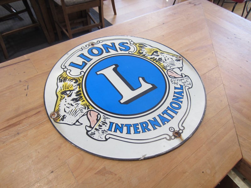 Vintage Lions International Metal Sign Carousel 2