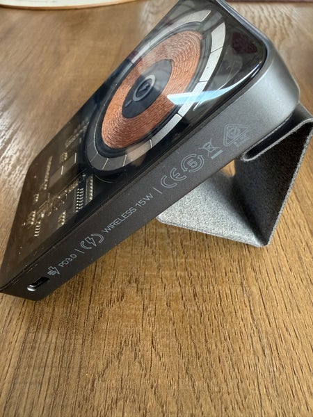 iPhone 16 Pro Max Desert Titanium 256GB64274818977665114