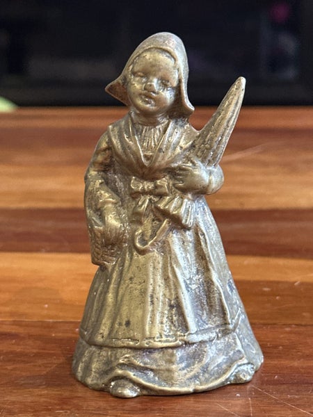 Dutch Lady Bell Carousel 1