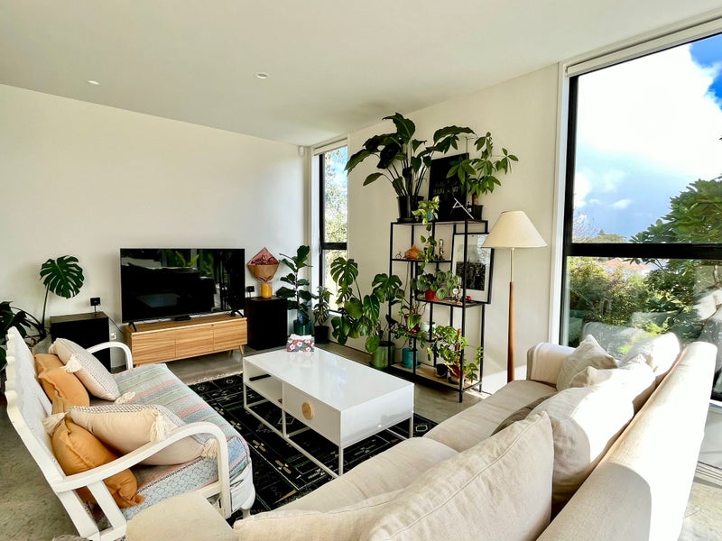 Mount Eden, 4 bedrooms64275522943362110