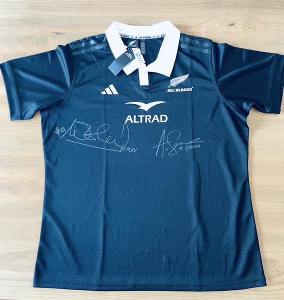 All Blacks top - signed by BOTH Ardie Savea and Ma’a Nonu64340651176835110