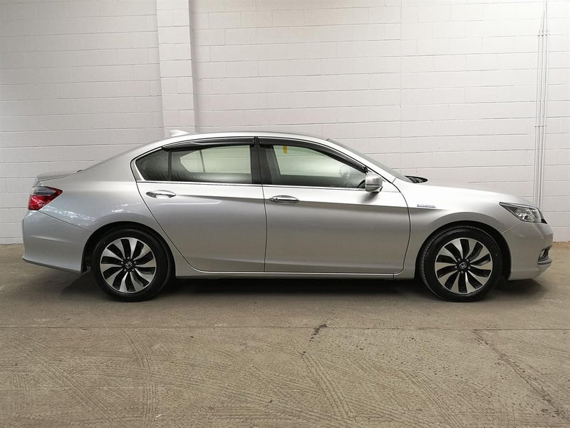 2013 Honda Accord Hybrid Low Km and High spec64276006496259112