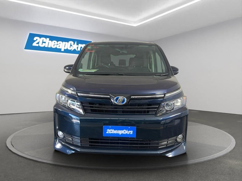 2014 Toyota Voxy Hybrid64276006521218111