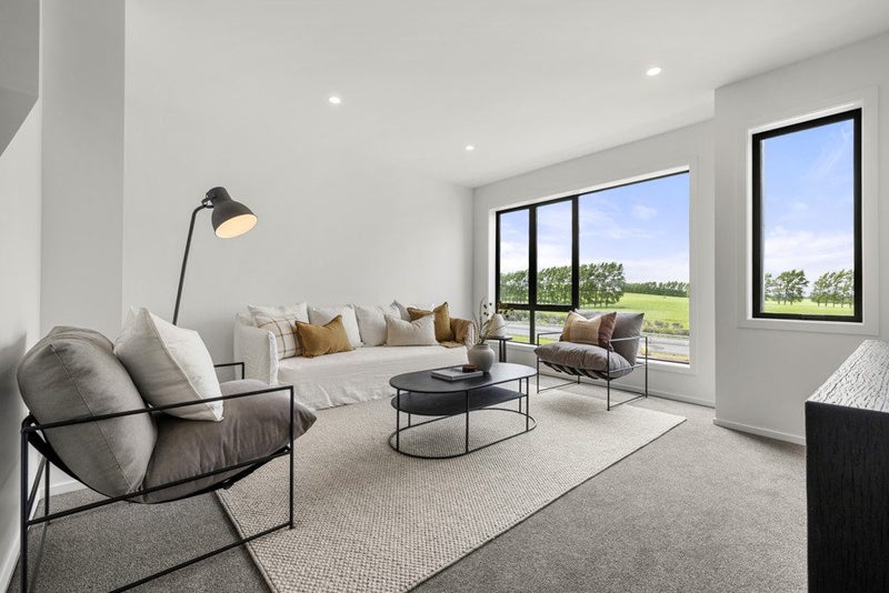 Modern Living with Room for Everyone64627864971906110