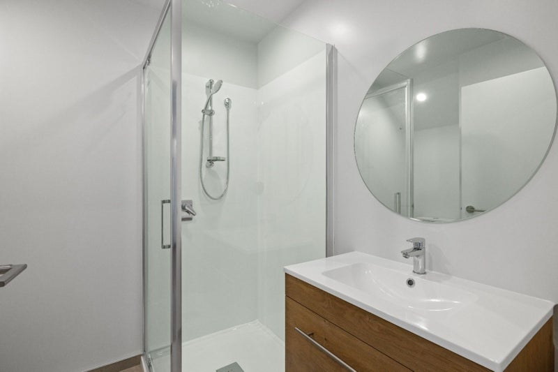 Shirley, 2 bedrooms64276376543747111