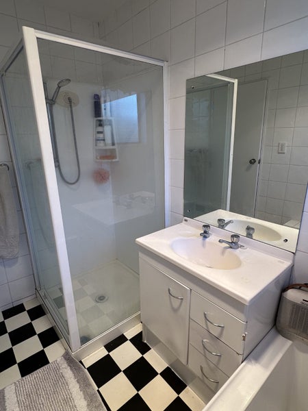 Shirley, 3 bedrooms64461219801985112