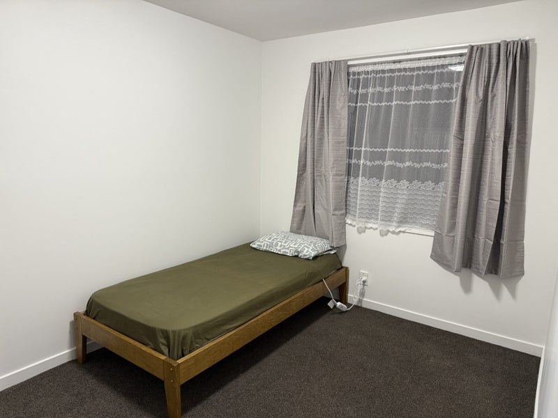 Shirley, 3 bedrooms64461219801985110