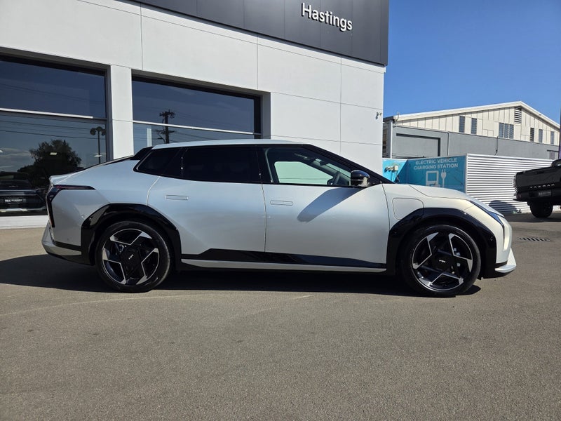 2025 Kia EV4 GT-LINE 2WD64287886712067111