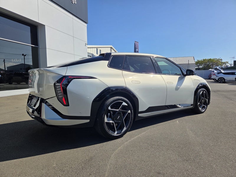 2025 Kia EV4 GT-LINE 2WD64287886712067112