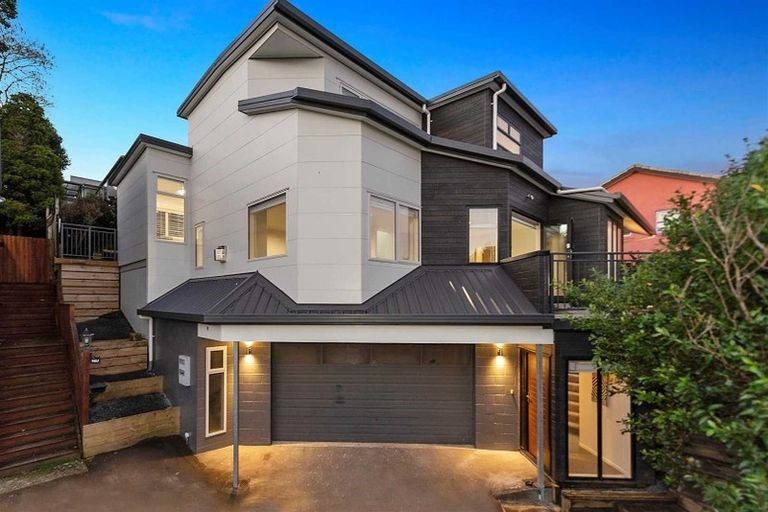 Hamilton Lake, 3 bedrooms64448798966787110