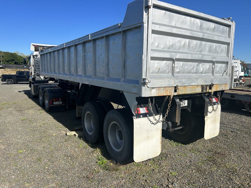 Tipulator Trailer64288052096129111