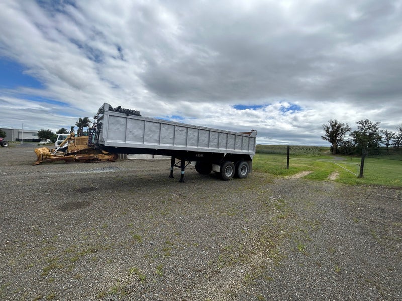 Tipulator Trailer64288052096129112