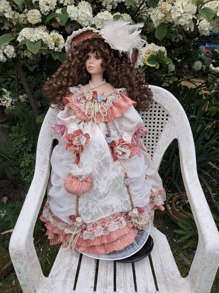 Crockery vintage style doll64650199555074110