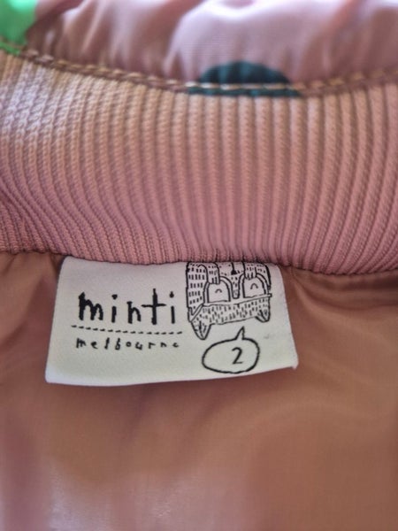 Minti Jacket/Vest Size 264288071043713114