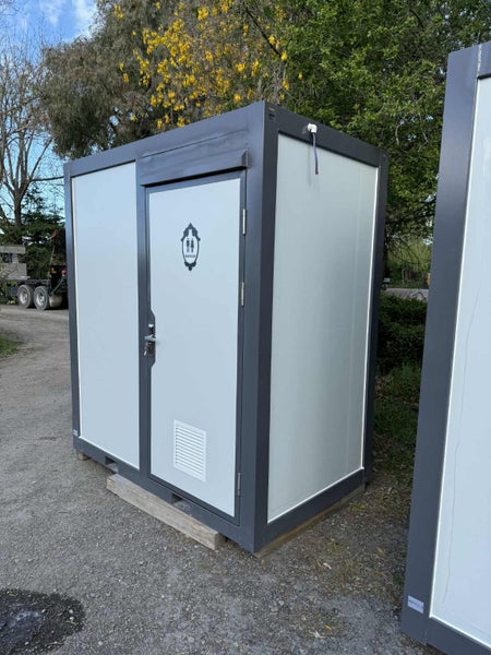 Portable Bathroom Unit (Shower & Toilet) Carousel 2