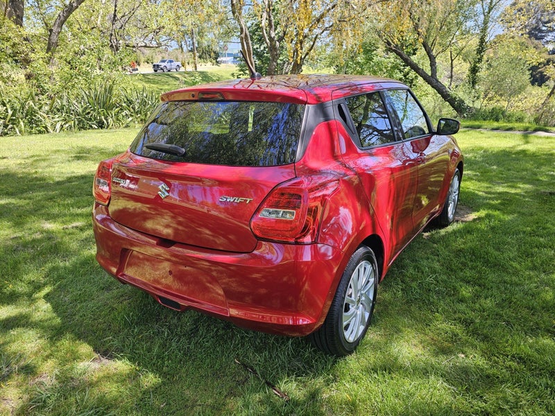 2025 Suzuki Swift GL 1.2P/CVT64287909871234112